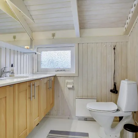 Holiday Alexi - 150m From The Sea In Ne Jutland By Interhome *
